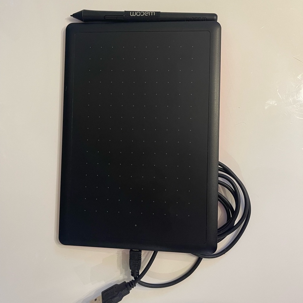 One by Wacom Small Drawing Tablet